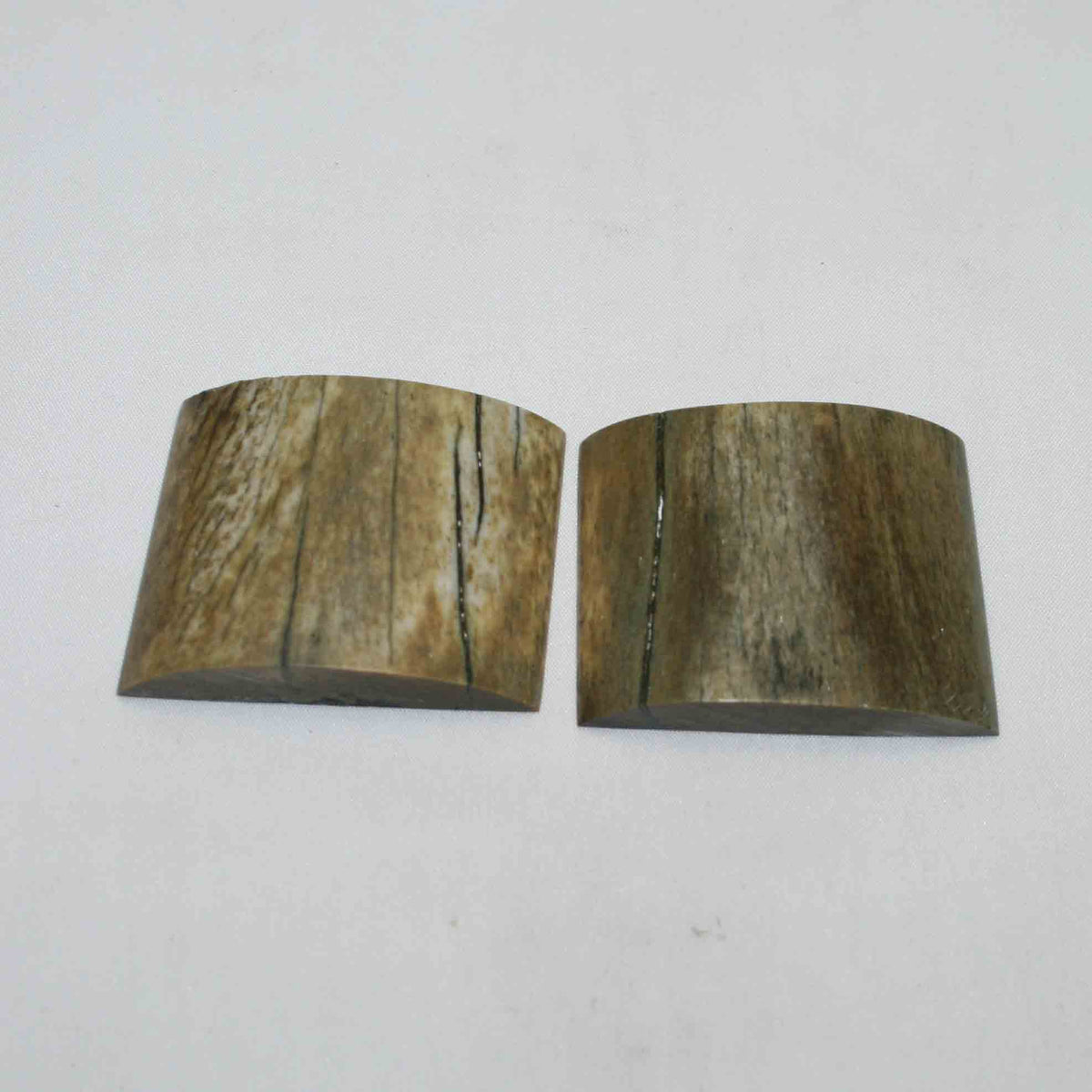 NB101JS34 Giraffe Bone Scales