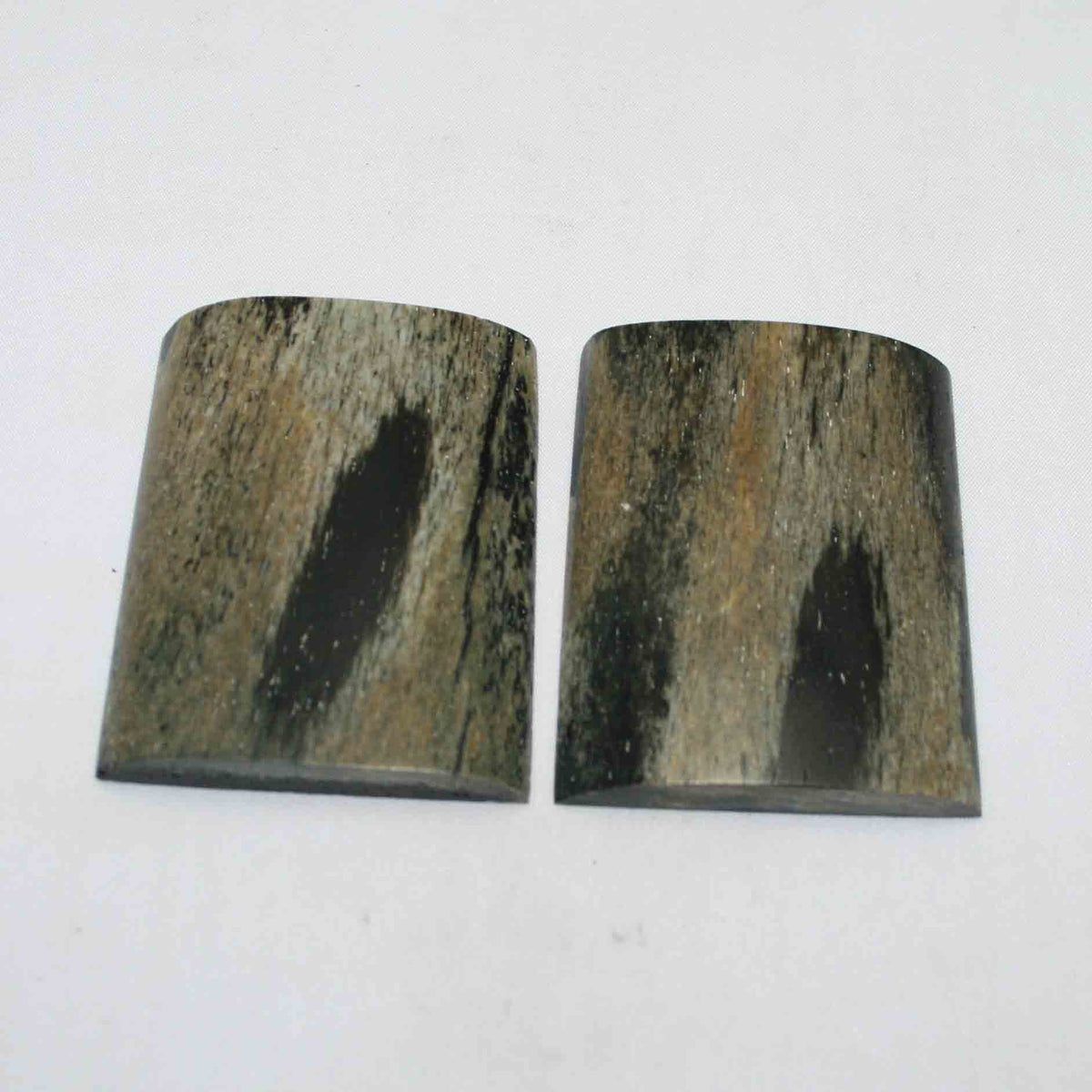 NB101JS62 Giraffe Bone Scales