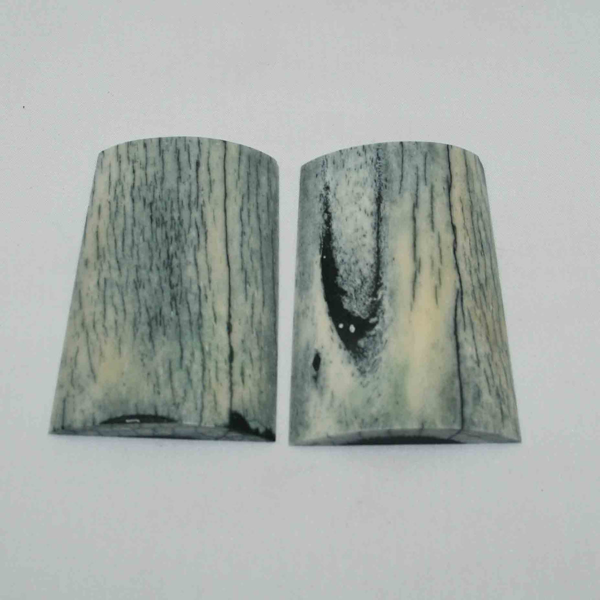 NB101LG10 Giraffe Bone Scales