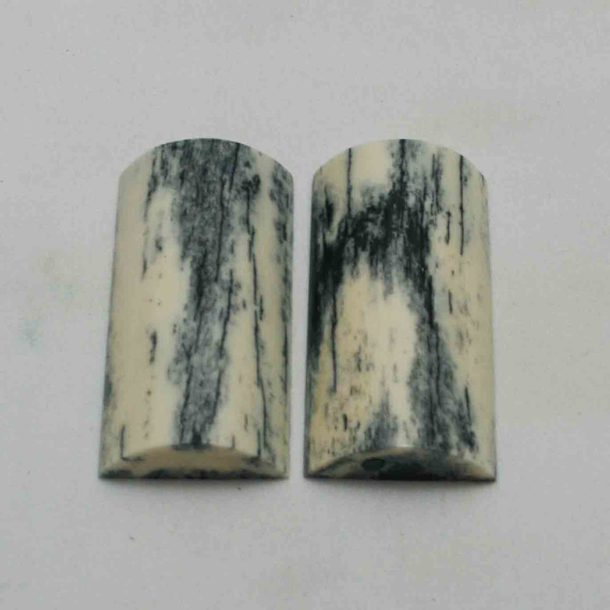 NB101LG24 Giraffe Bone Scales