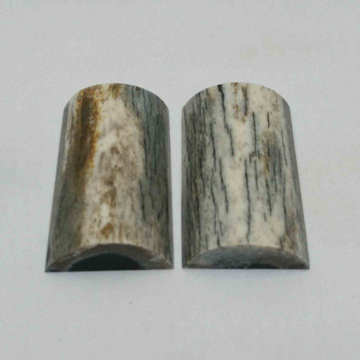 NB101LG31 Giraffe Bone Scales