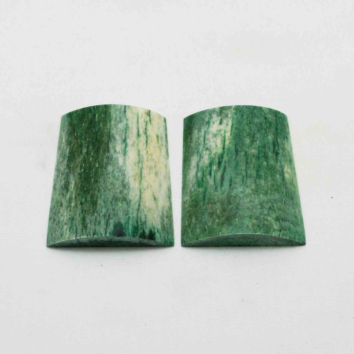 NB101LG35 Giraffe Bone Scales