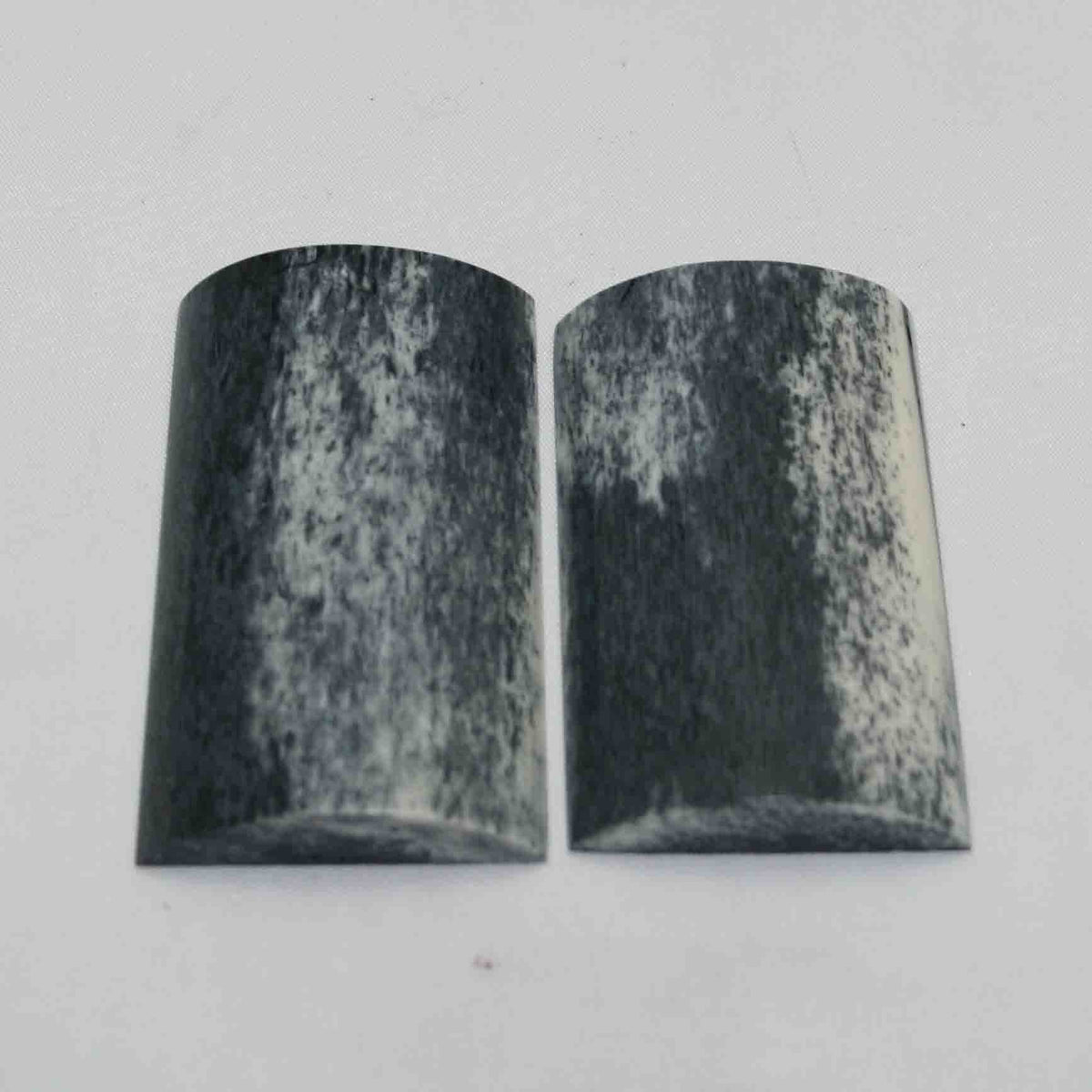 NB101MAN113 Giraffe Bone Scale Set