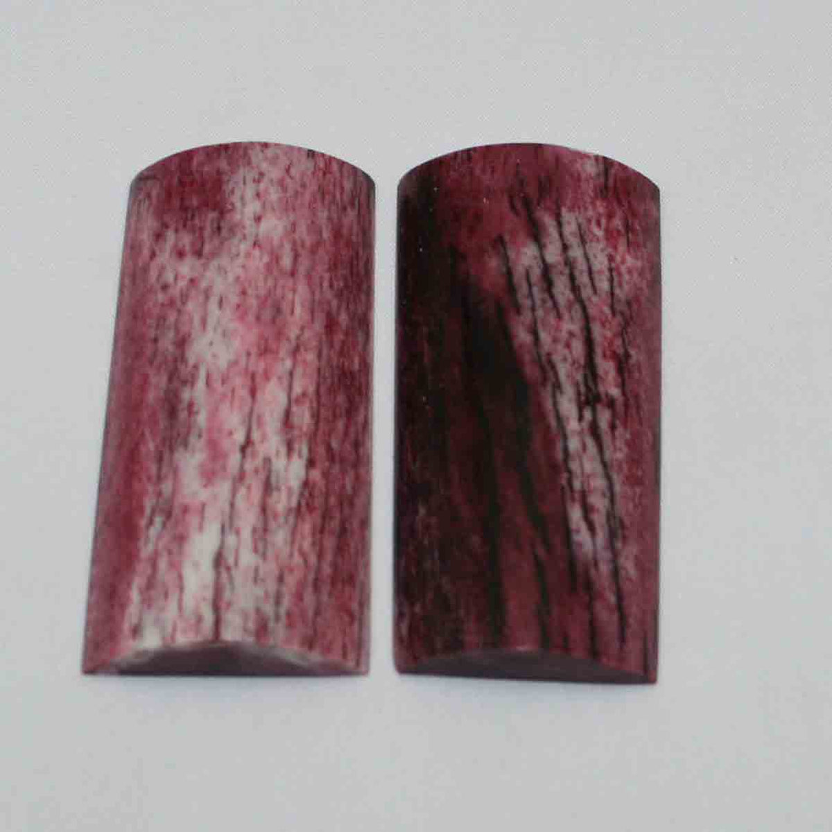 NB101MMA26 Giraffe Bone Scales