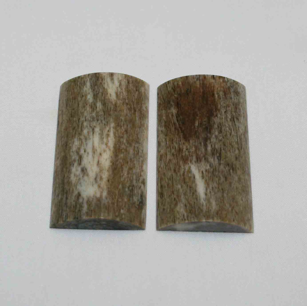 NB101MMA42 Giraffe Bone Scales