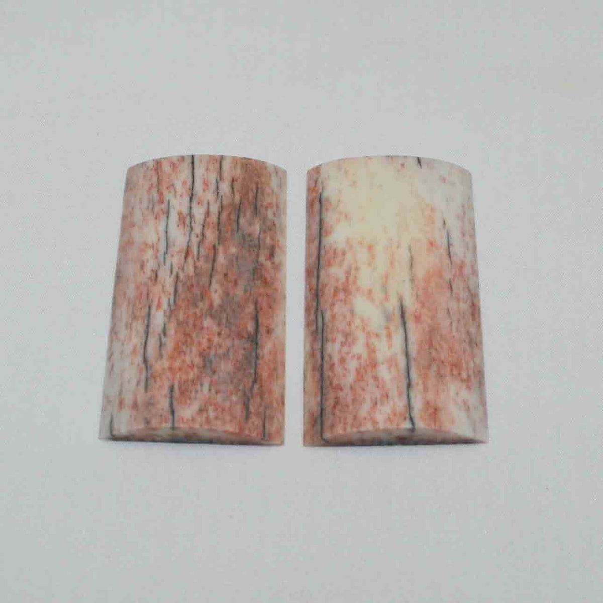 NB101MMA62 Giraffe Bone Scales