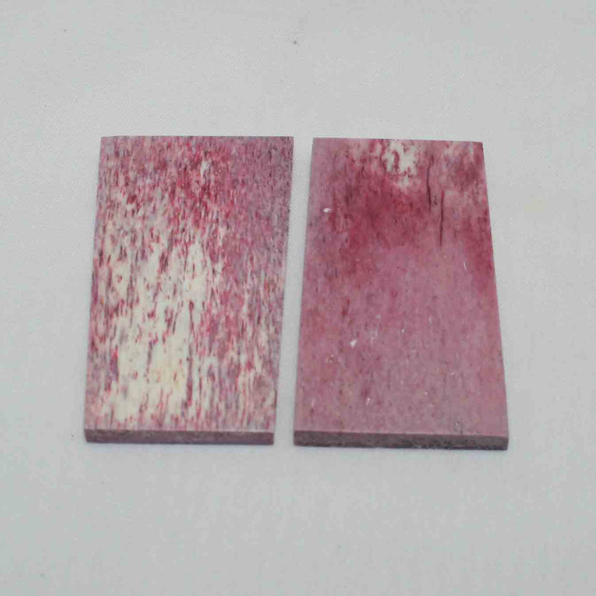 NB101MMA72 Giraffe Bone Scales