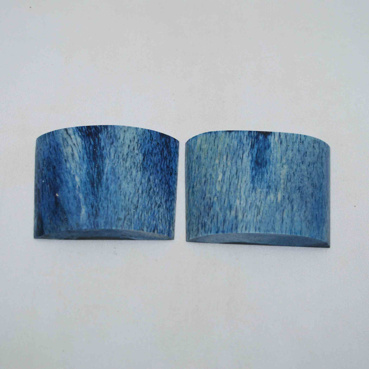 NB101NAM14 Giraffe Bone Scales