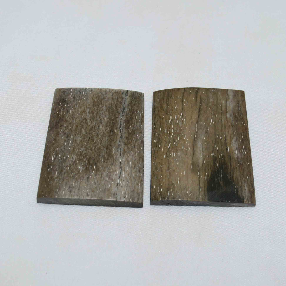 NB101NAM40 Giraffe Bone Scales