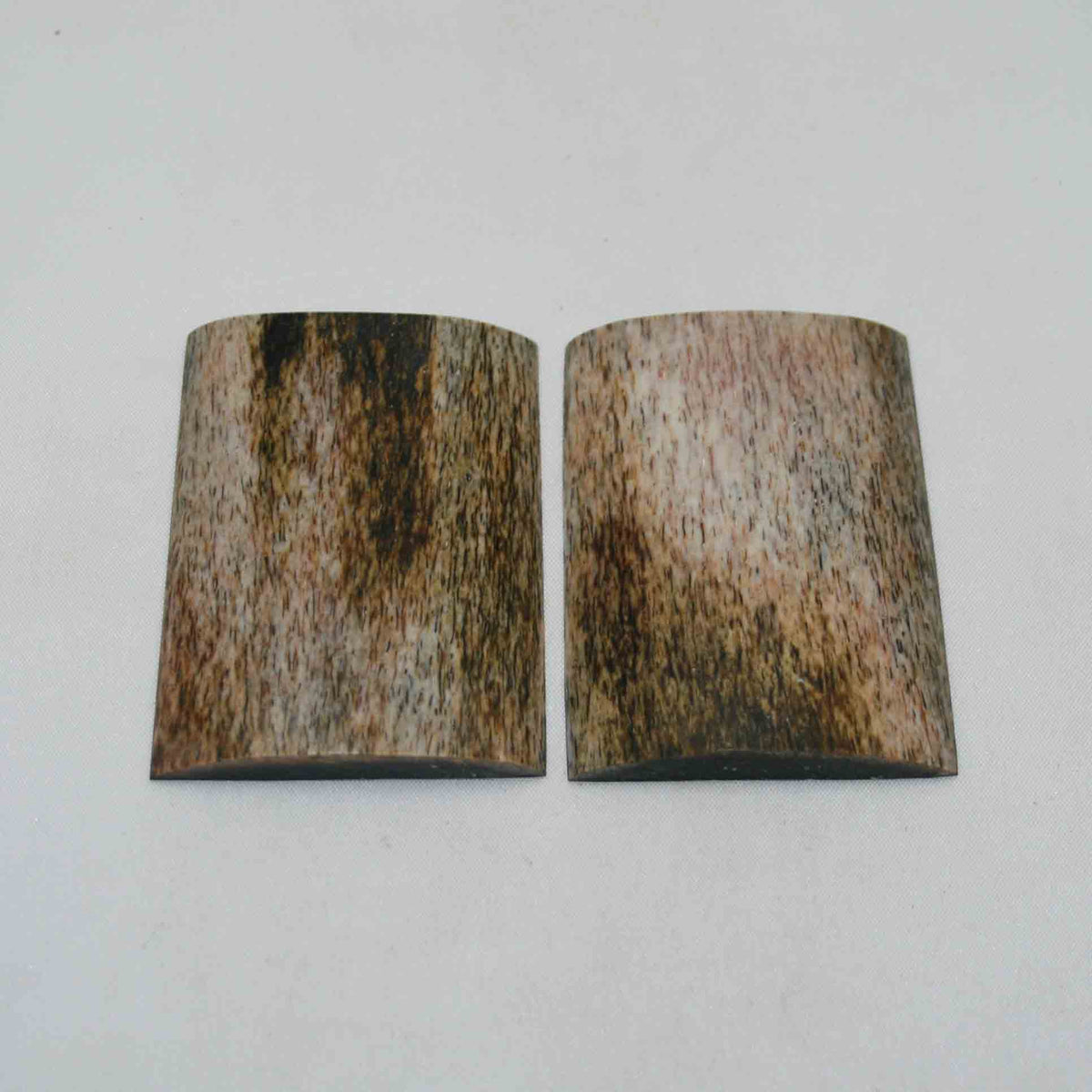 NB101NAM46 Giraffe Bone Scales