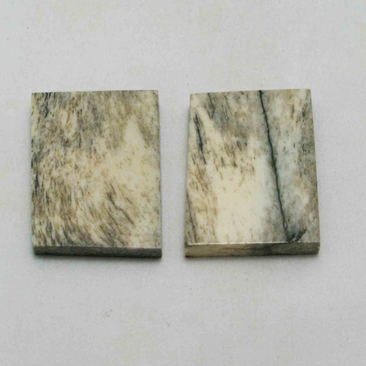 NB101NAM6 Giraffe Bone Scales