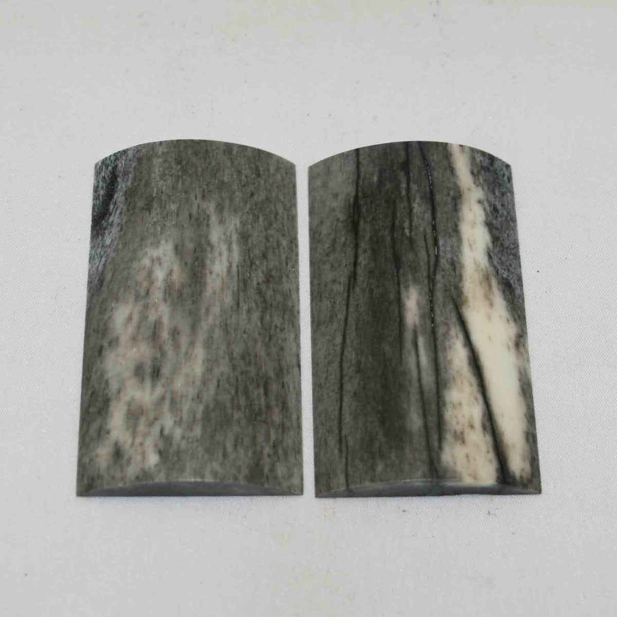 NB101NA100 Giraffe Bone Scales Size: 2.80" x 1.54" x 0.29"inch