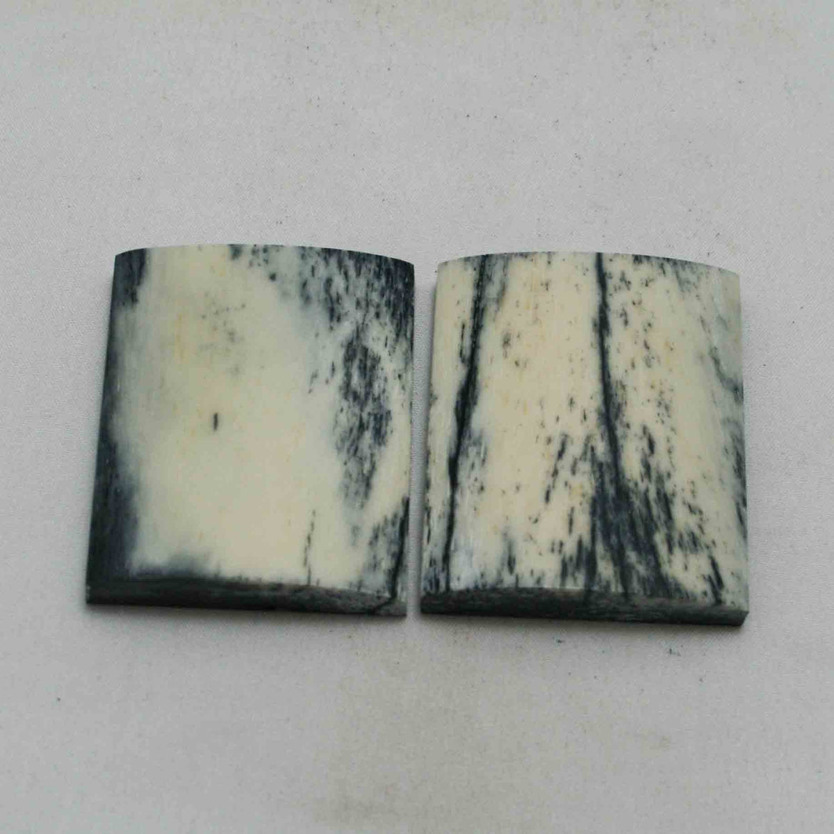 NB101NA105 Giraffe Bone Scales Size: 2.06" x 1.68" x 0.36"inch