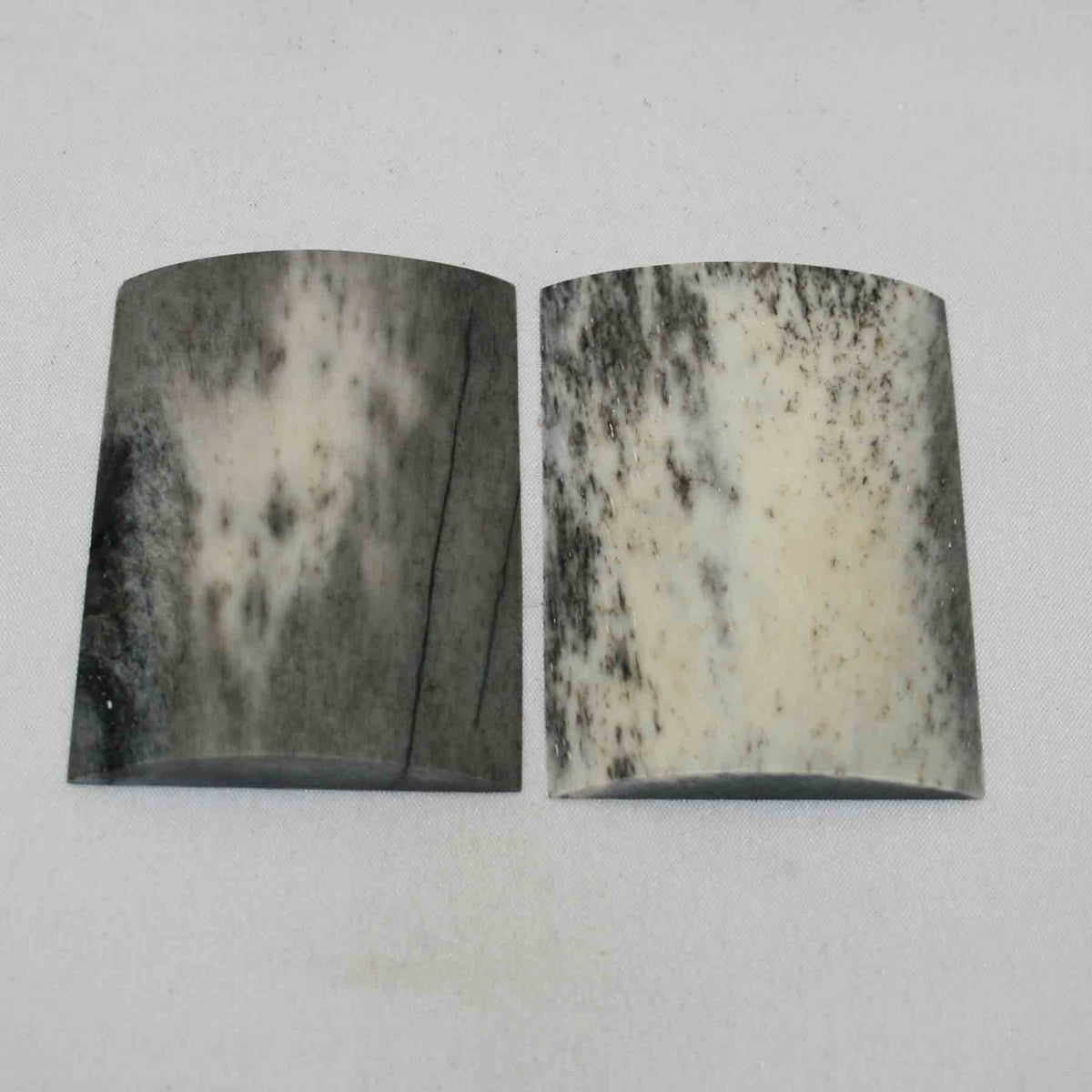 NB101NA113 Giraffe Bone Scales Size: 2.39" x 1.75" x 0.26"inch