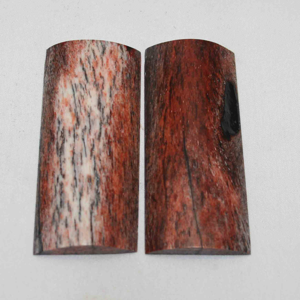 NB101NA16 Giraffe Bone Scales Size: 3.09" x 1.33" x 0.30"inch