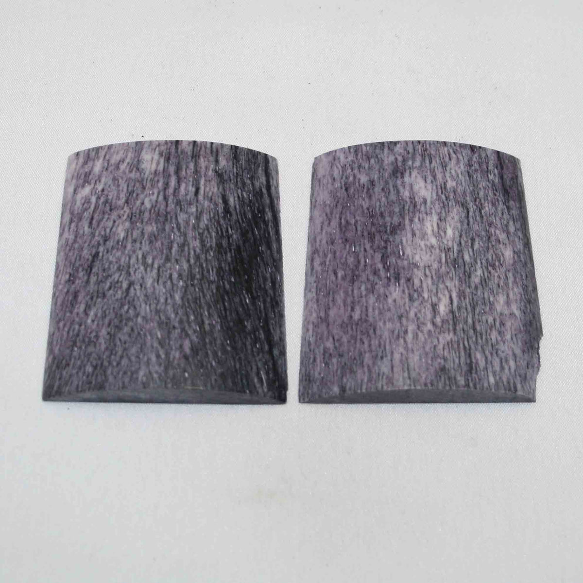 NB101NA19 Giraffe Bone Scales Size: 2.15" x 1.78" x 0.29"inch