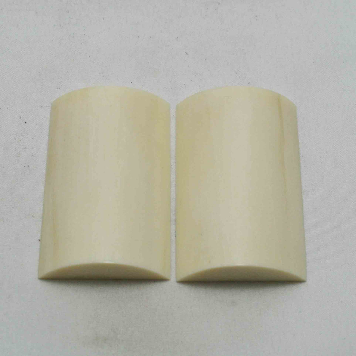 NB101NA20 Giraffe Bone Scales Size: 2.50" x 1.58" x 0.45"inch