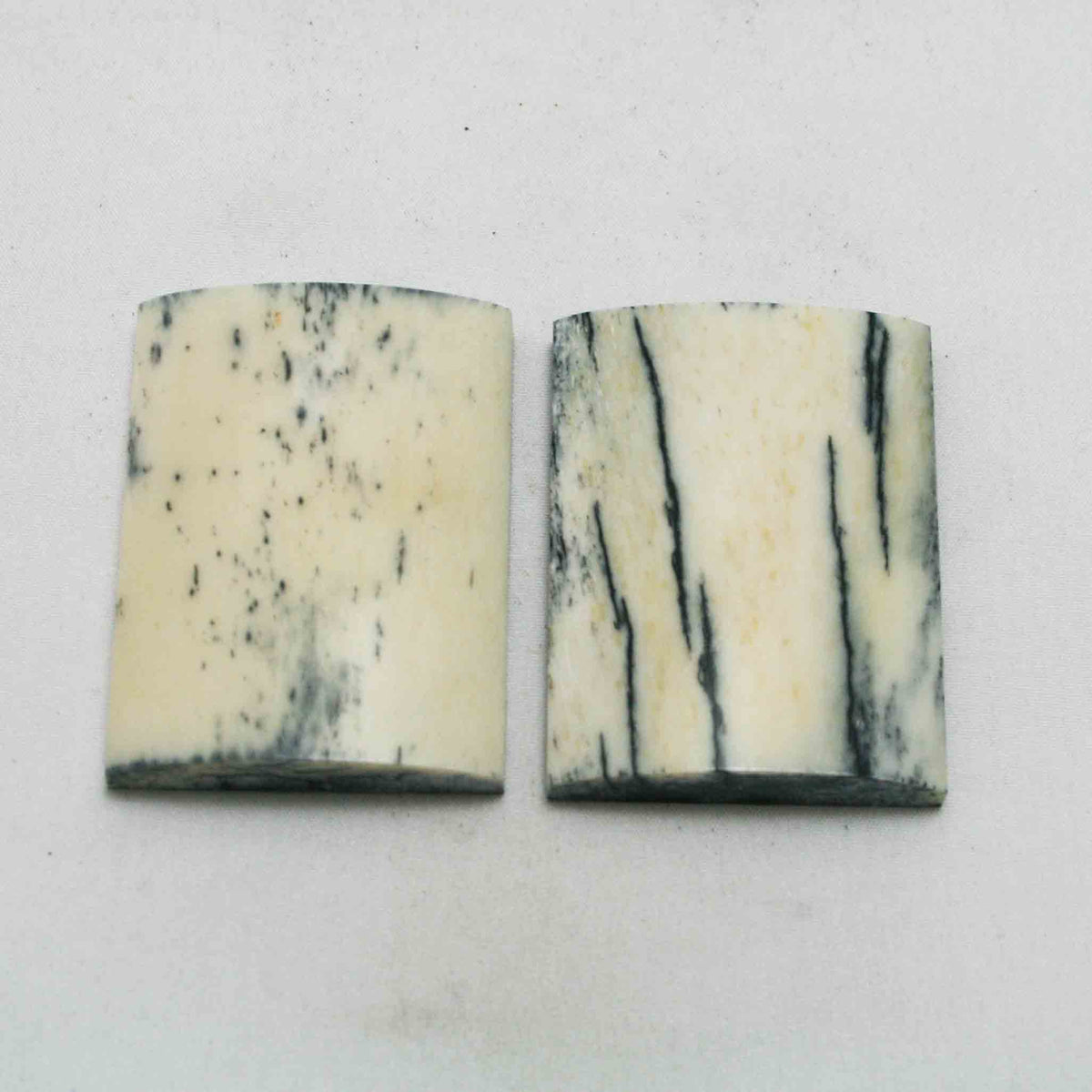 NB101NA29 Giraffe Bone Scales Size: 2.18" x 1.63" x 0.38"inch