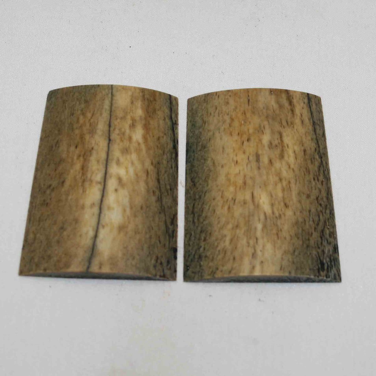 NB101NA34 Giraffe Bone Scales Size: 2.57" x 1.80" x 0.25"inch