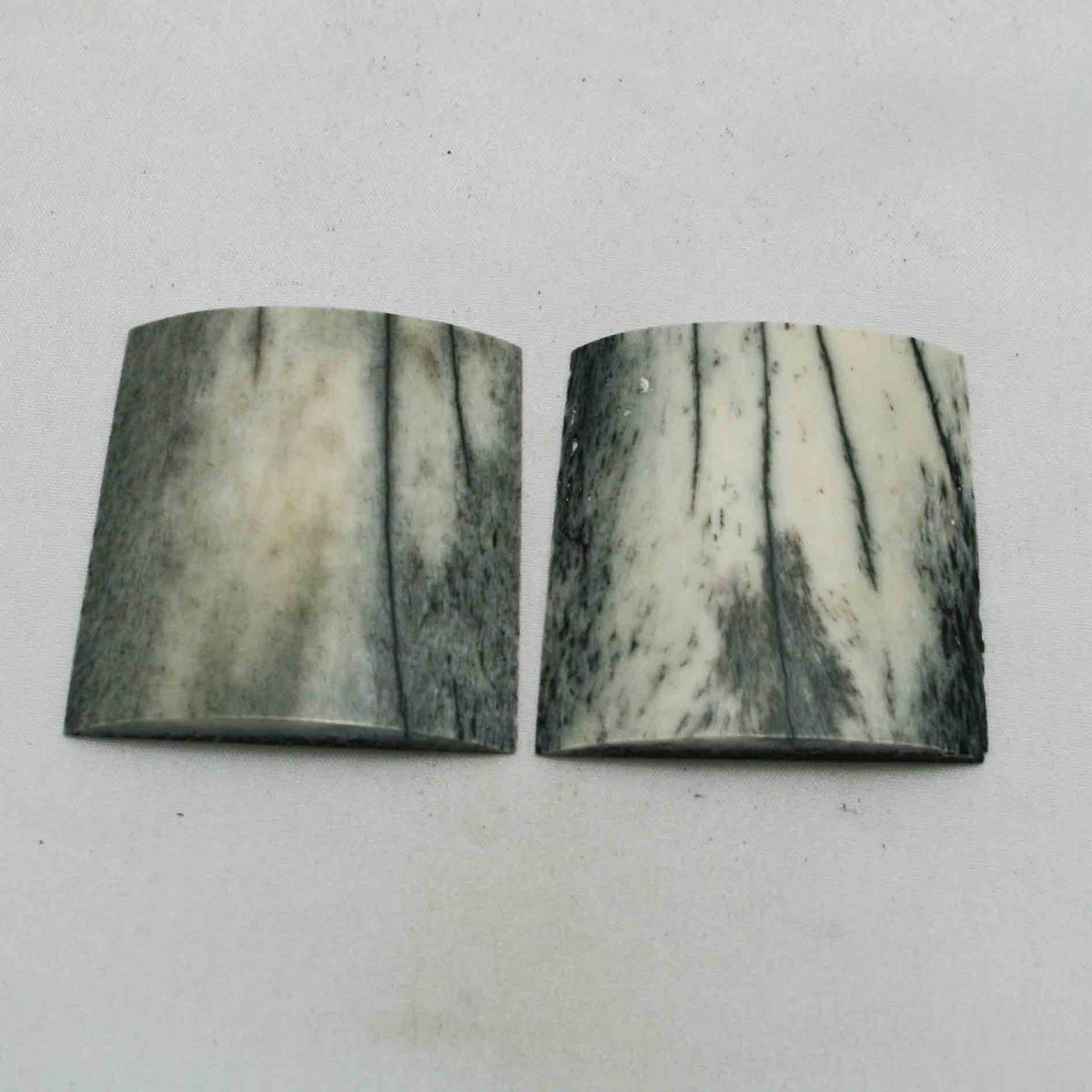 NB101NA35 Giraffe Bone Scales Size: 1.87" x 1.75" x 0.26"inch