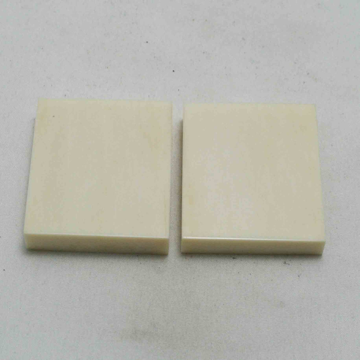 NB101NA48 Giraffe Bone Scales Size: 1.83" x 1.61" x 0.39"inch