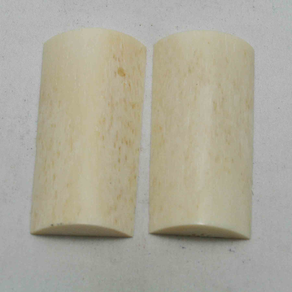 NB101NA6 Giraffe Bone Scales  Size: 2.92" x 1.38" x 0.39"inch