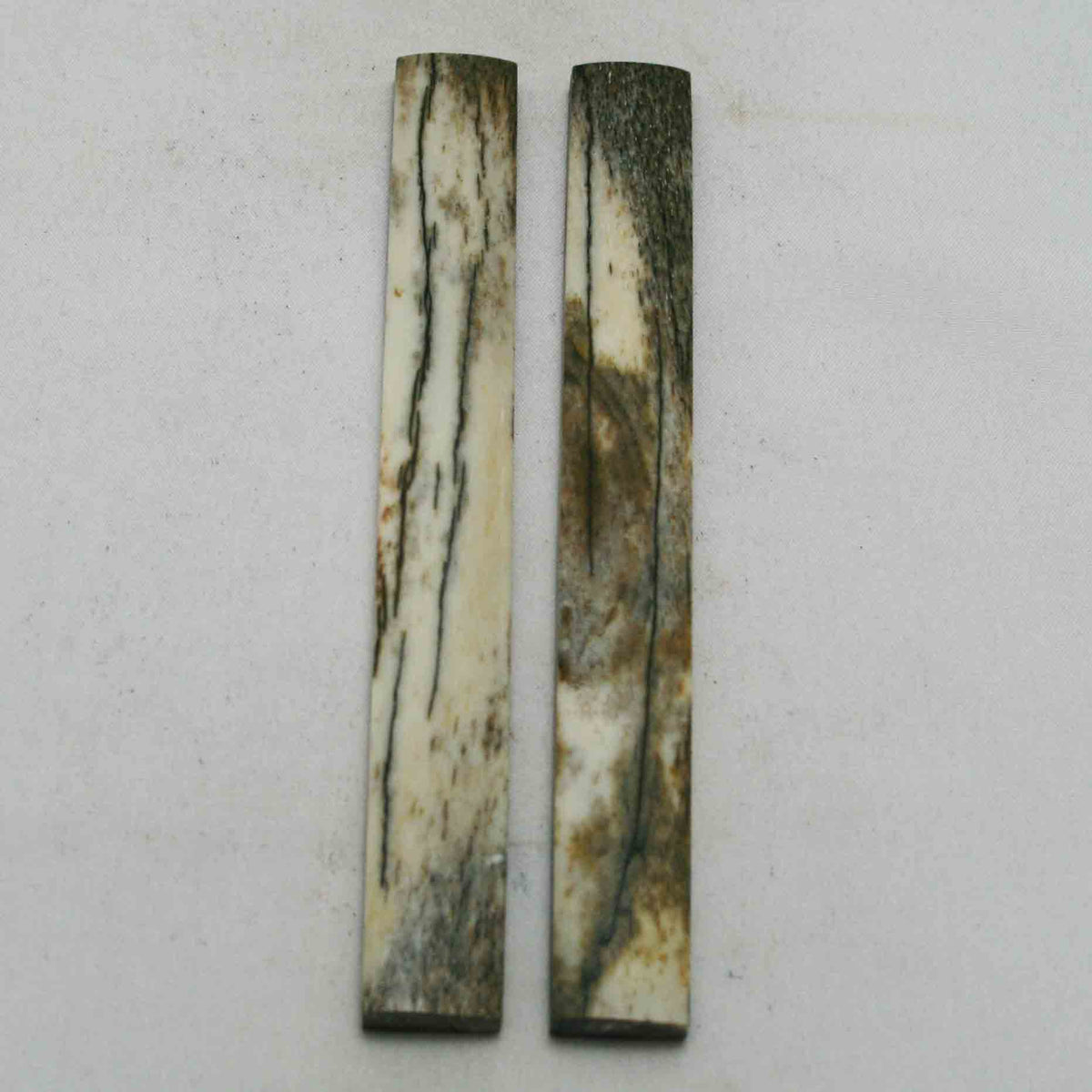 NB101NA78 Giraffe Bone Scales Size: 5.14" x 0.61" x 0.23"inch