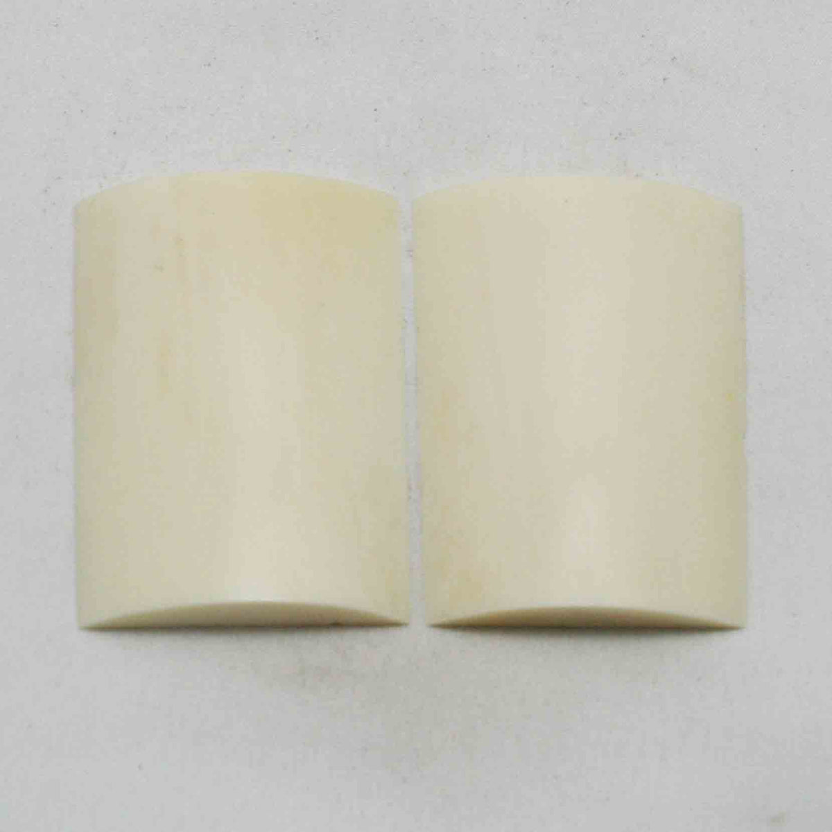 NB101NA89 Giraffe Bone Scales Size: 2.40" x 1.68" x 0.28"inch