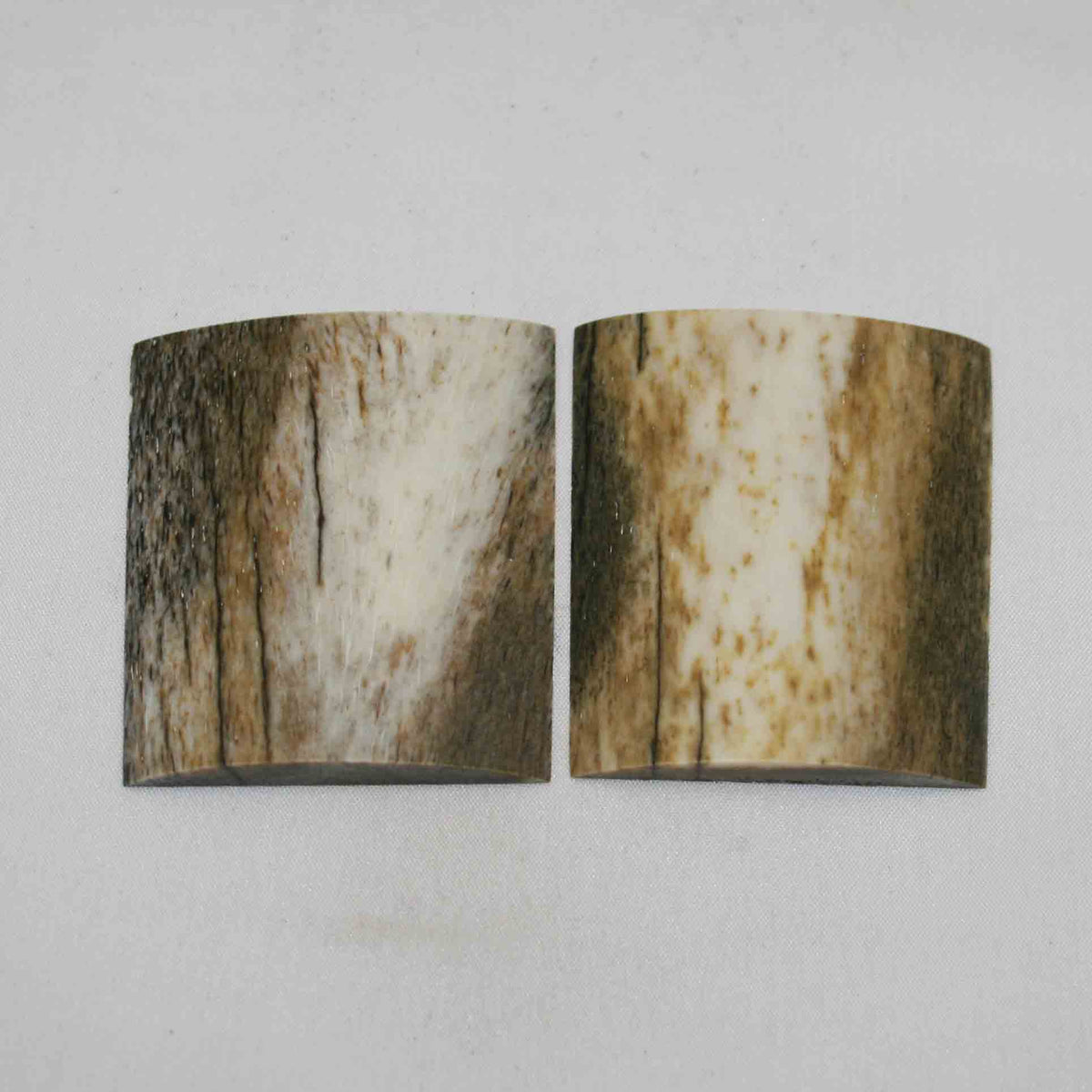 NB101NA92 Giraffe Bone Scales Size: 2.30" x 1.93" x 0.23"inch