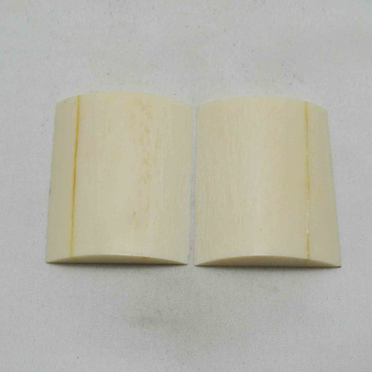 NB101NA94 Giraffe Bone Scales Size: 2.32" x 1.80" x 0.29"inch