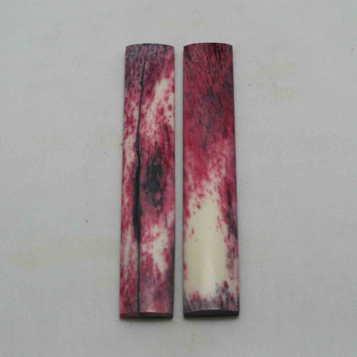 NB102JS24 Giraffe Bone Scales