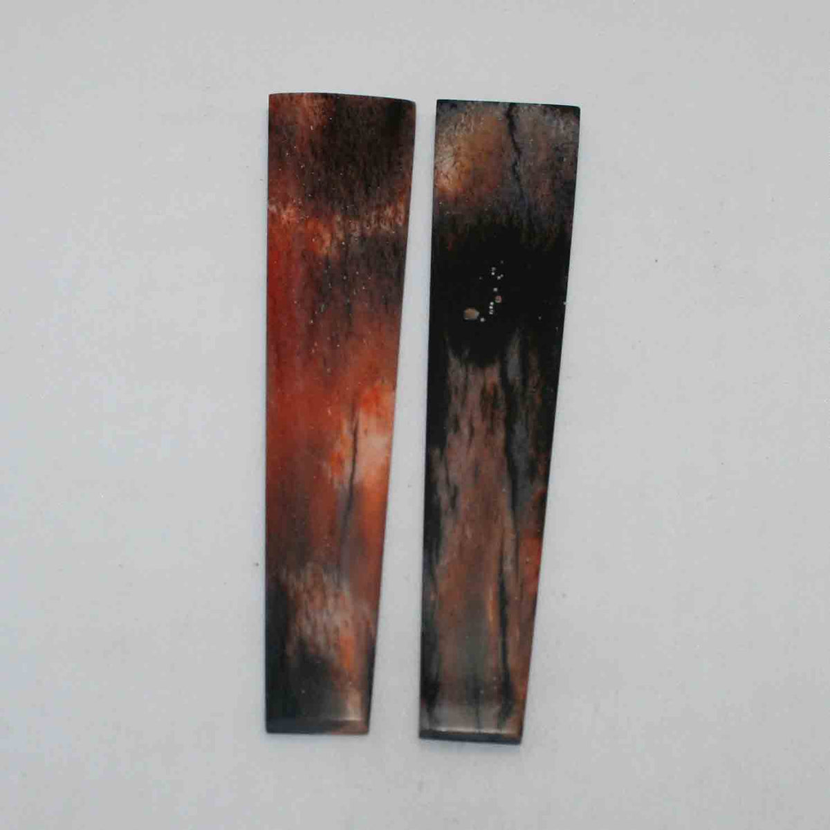 NB102JS30 Giraffe Bone Scales