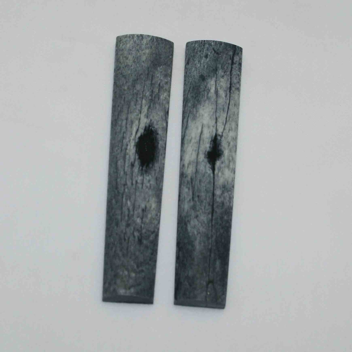 NB102JS64 Giraffe Bone Scales