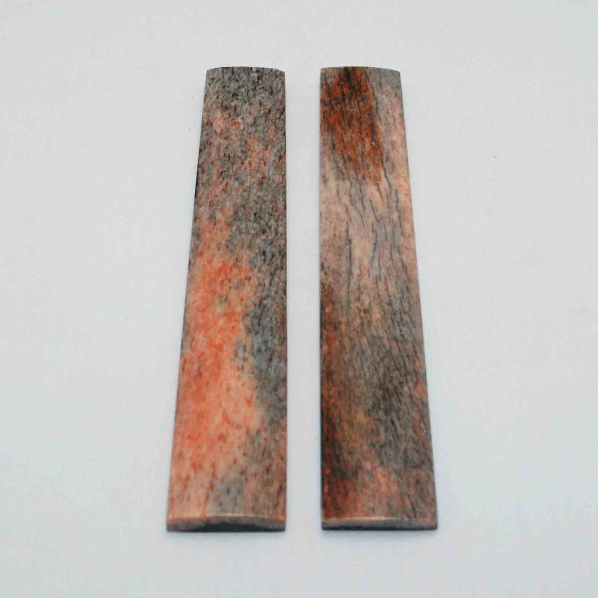 NB102JS72 Giraffe Bone Scales