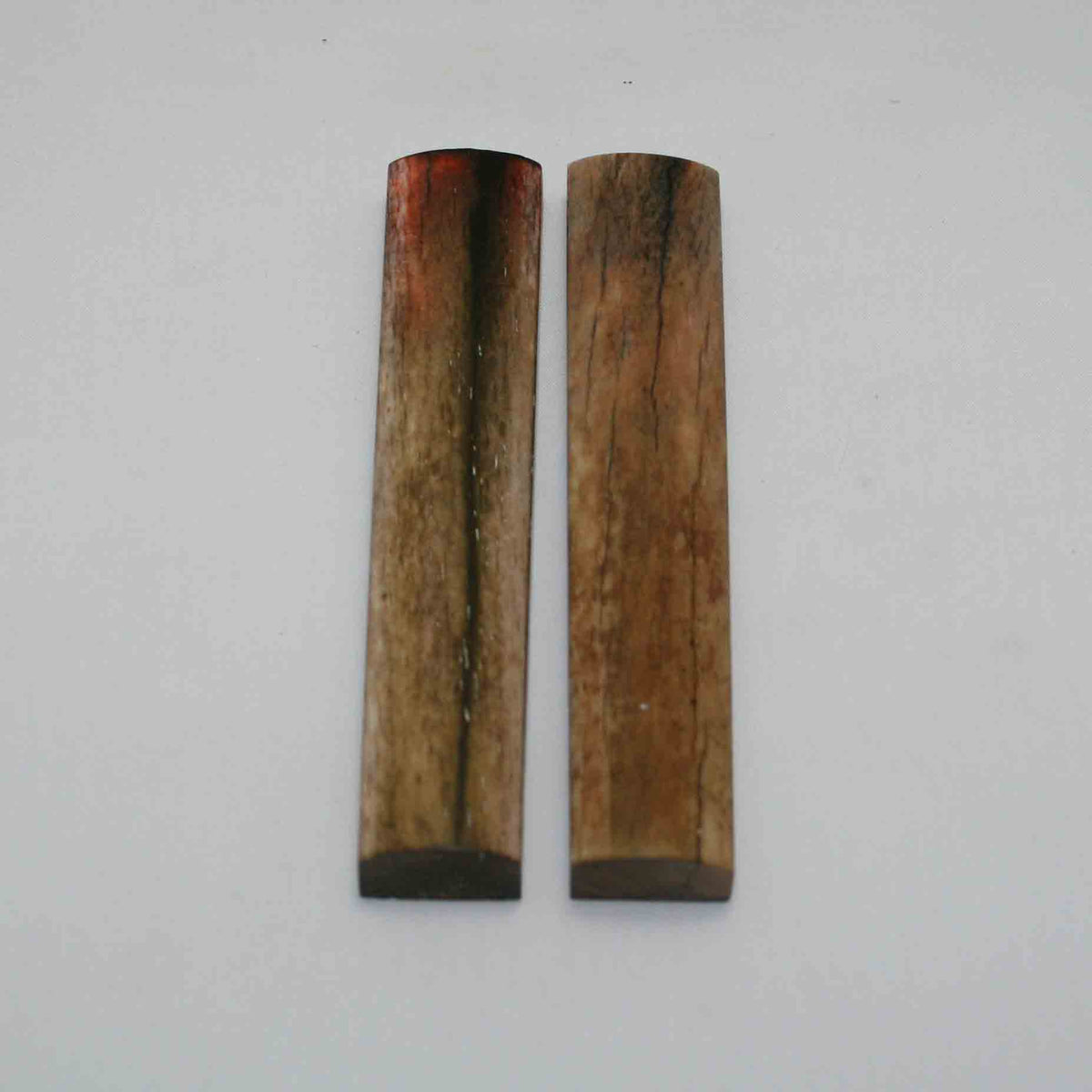 NB102JS82 Giraffe Bone Scales