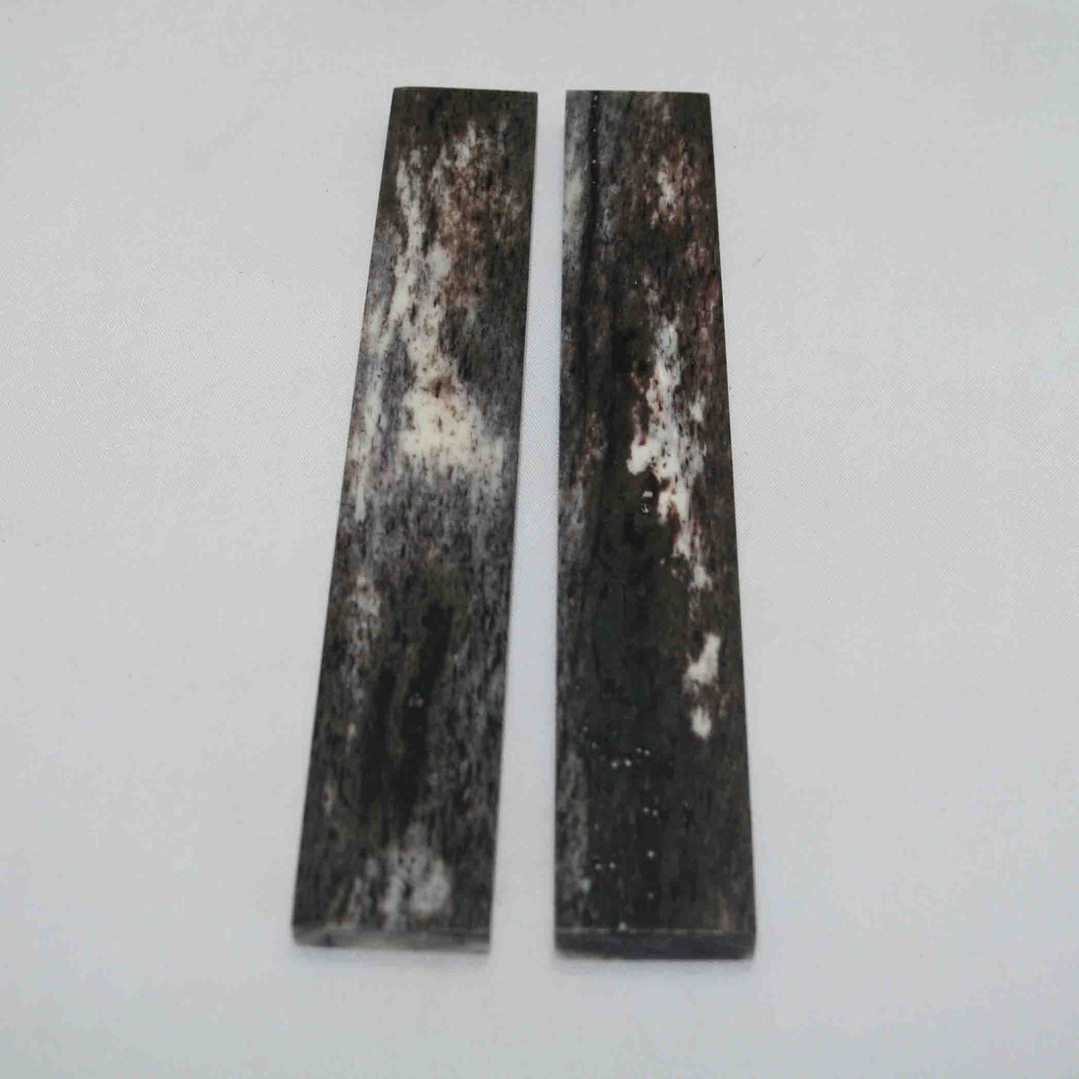 NB102MAN56 Giraffe Bone Scales