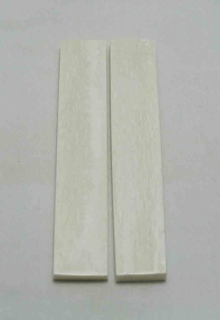 NB102MJ130  Giraffe Bone Scales