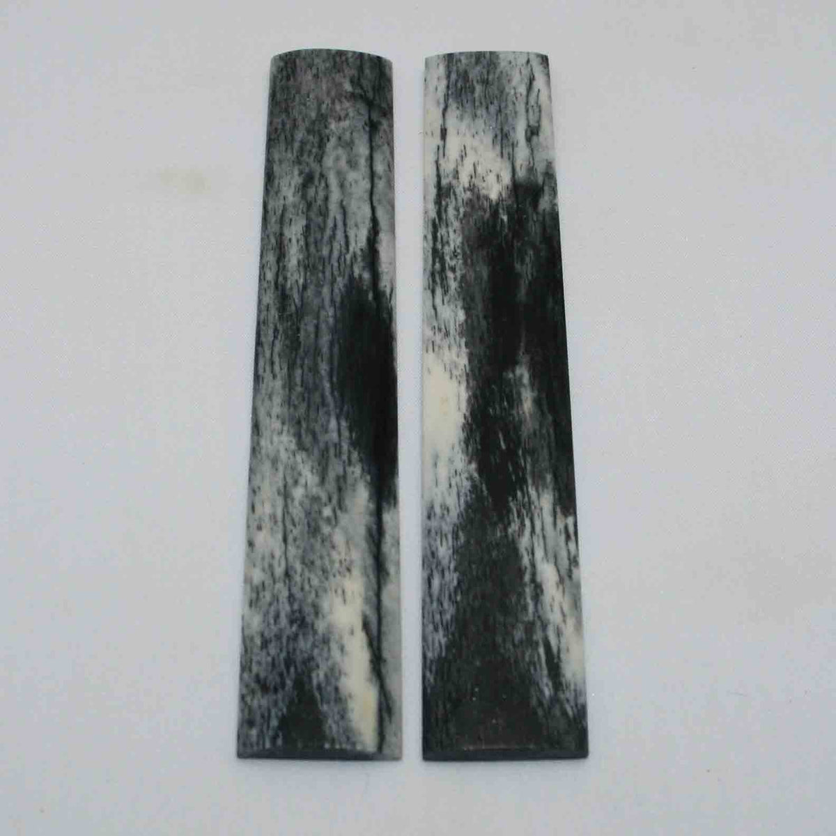 NB102MMA21 Giraffe Bone Scales