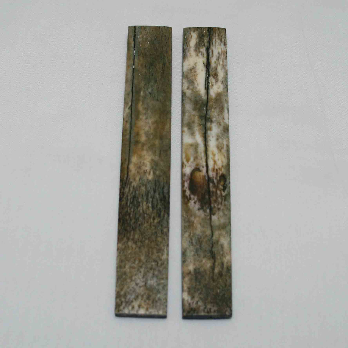 NB102MMA33 Giraffe Bone Scales