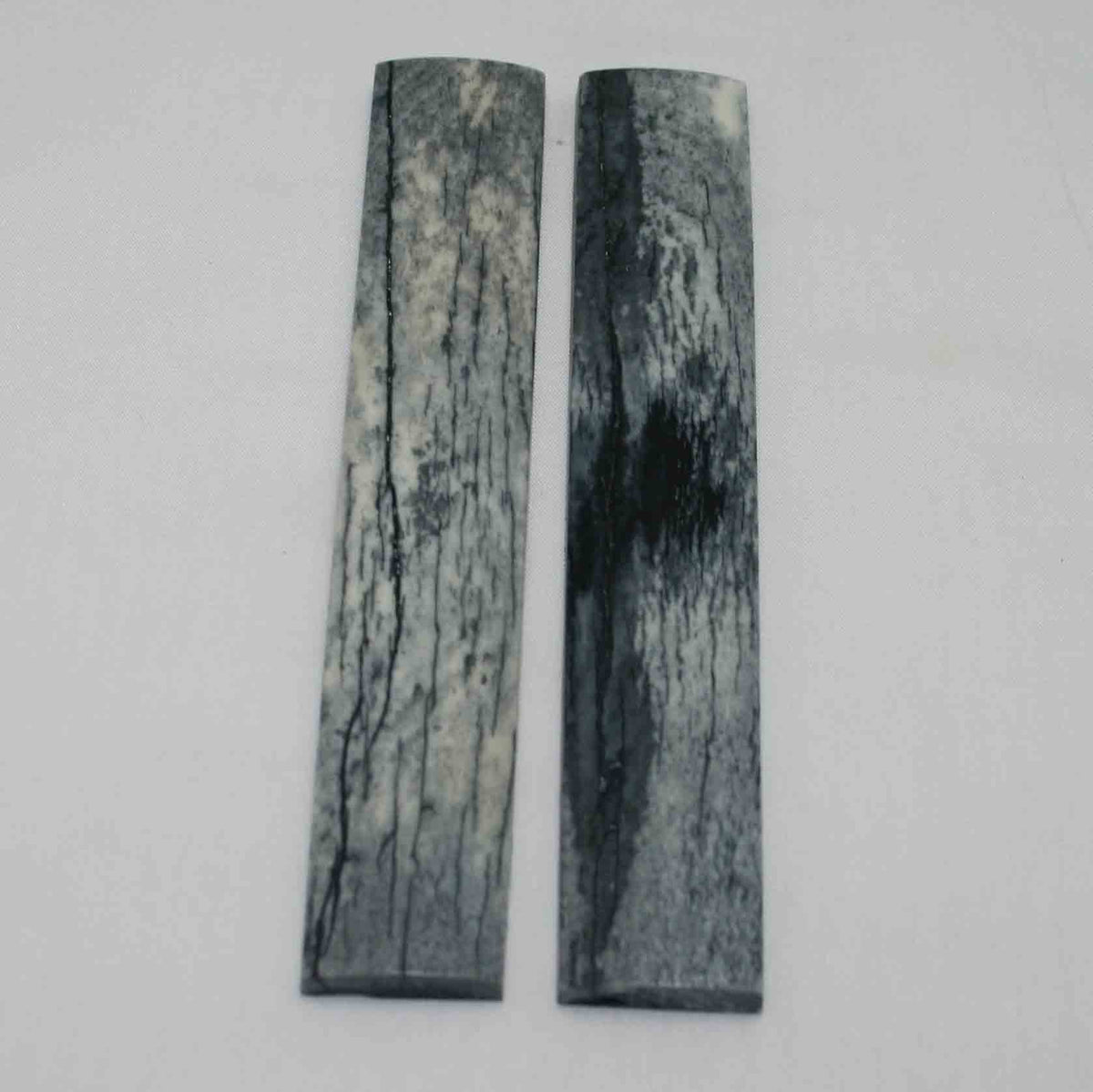 NB102MMA37 Giraffe Bone Scales