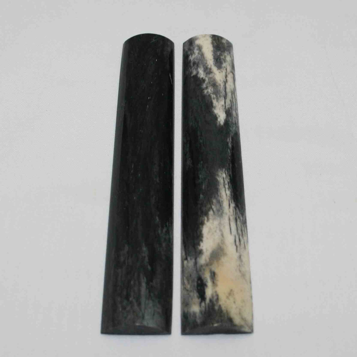 NB102MMA38 Giraffe Bone Scales