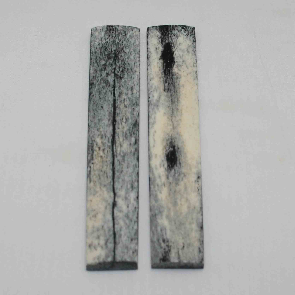 NB102MMA40 Giraffe Bone Scales