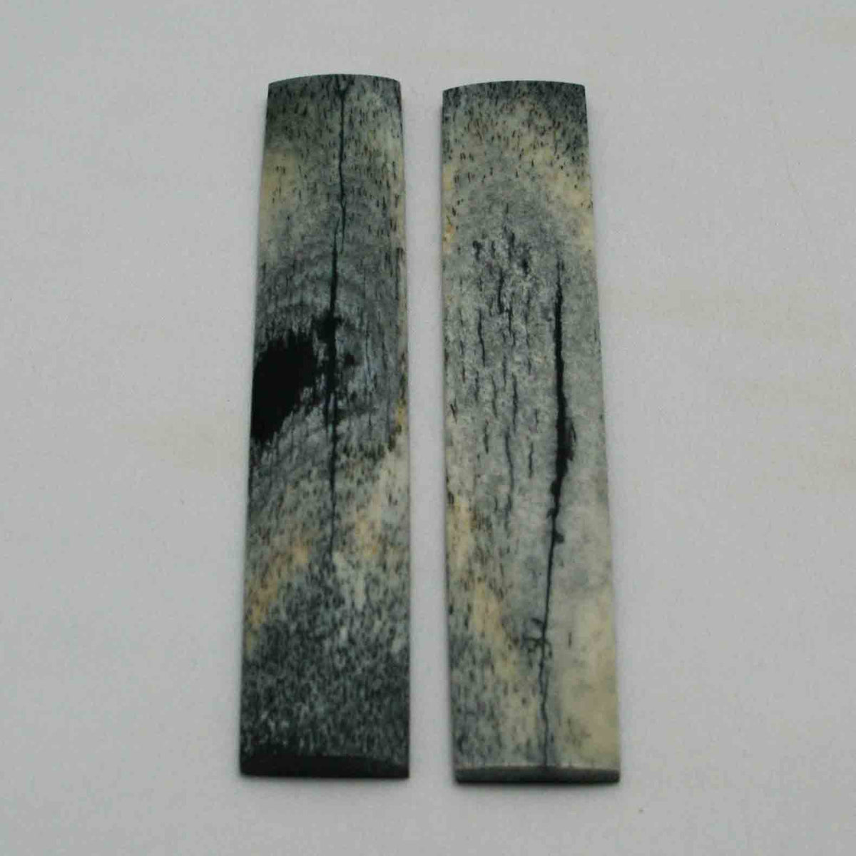 NB102MMA43 Giraffe Bone Scales