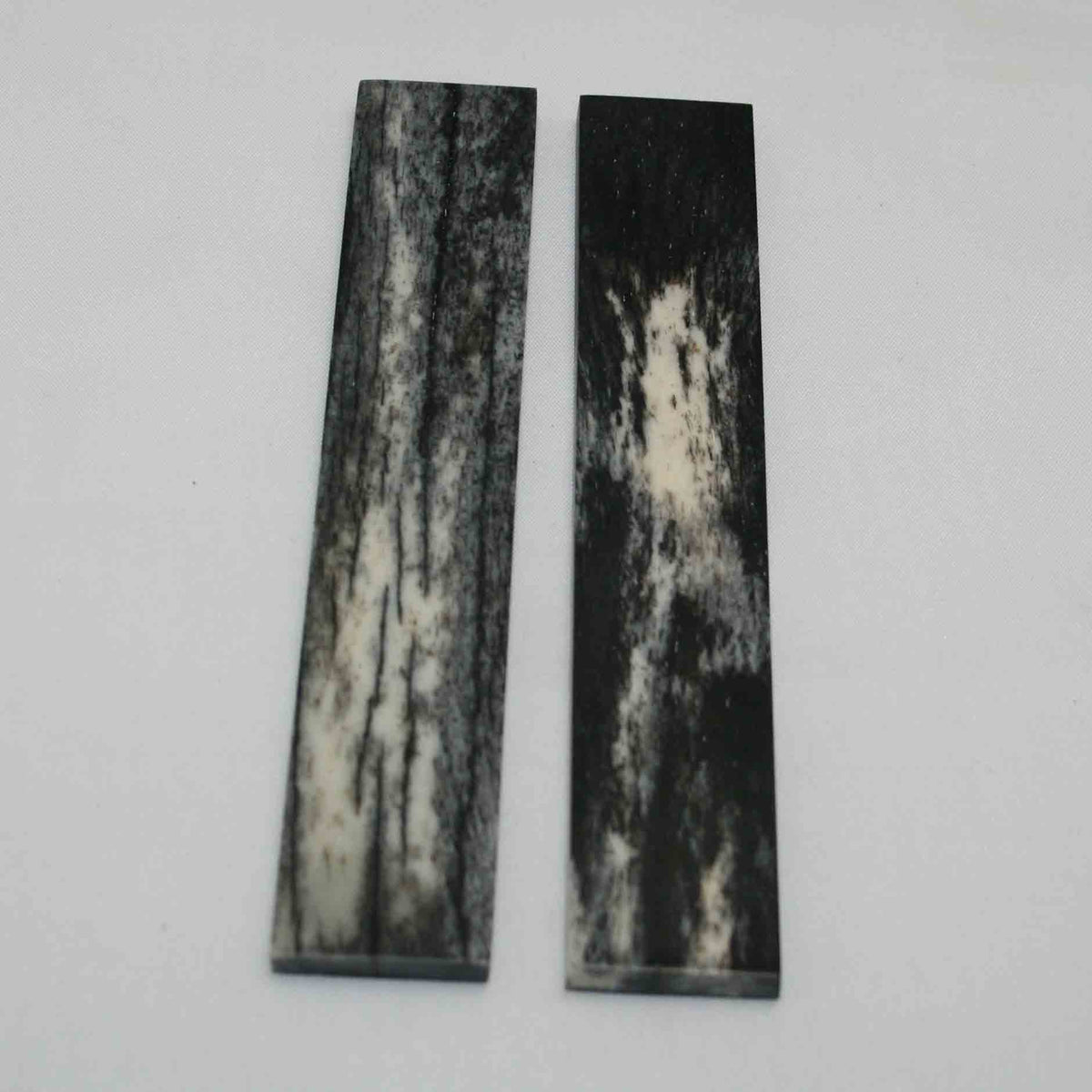 NB102MMA5 Giraffe Bone Scales