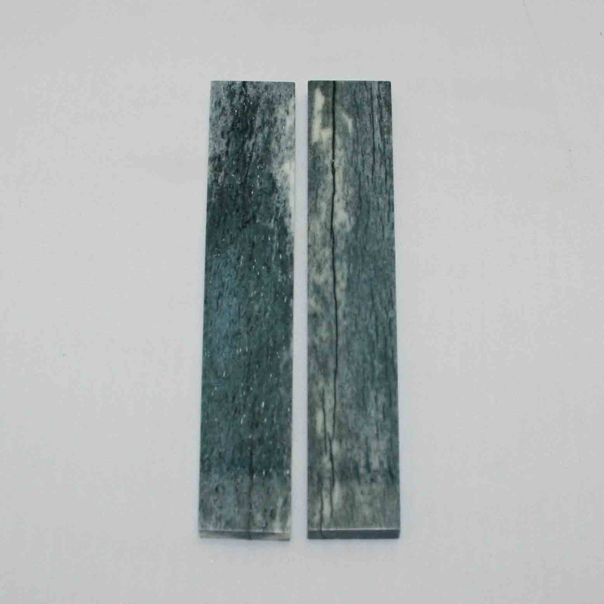 NB102MMA61 Giraffe Bone Scales