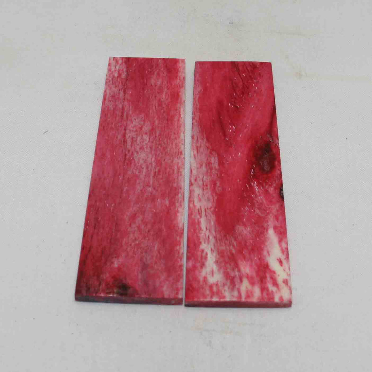 NB102NA119 Giraffe Bone Scales Size: 3.76" x 1.22" x 0.20" inch