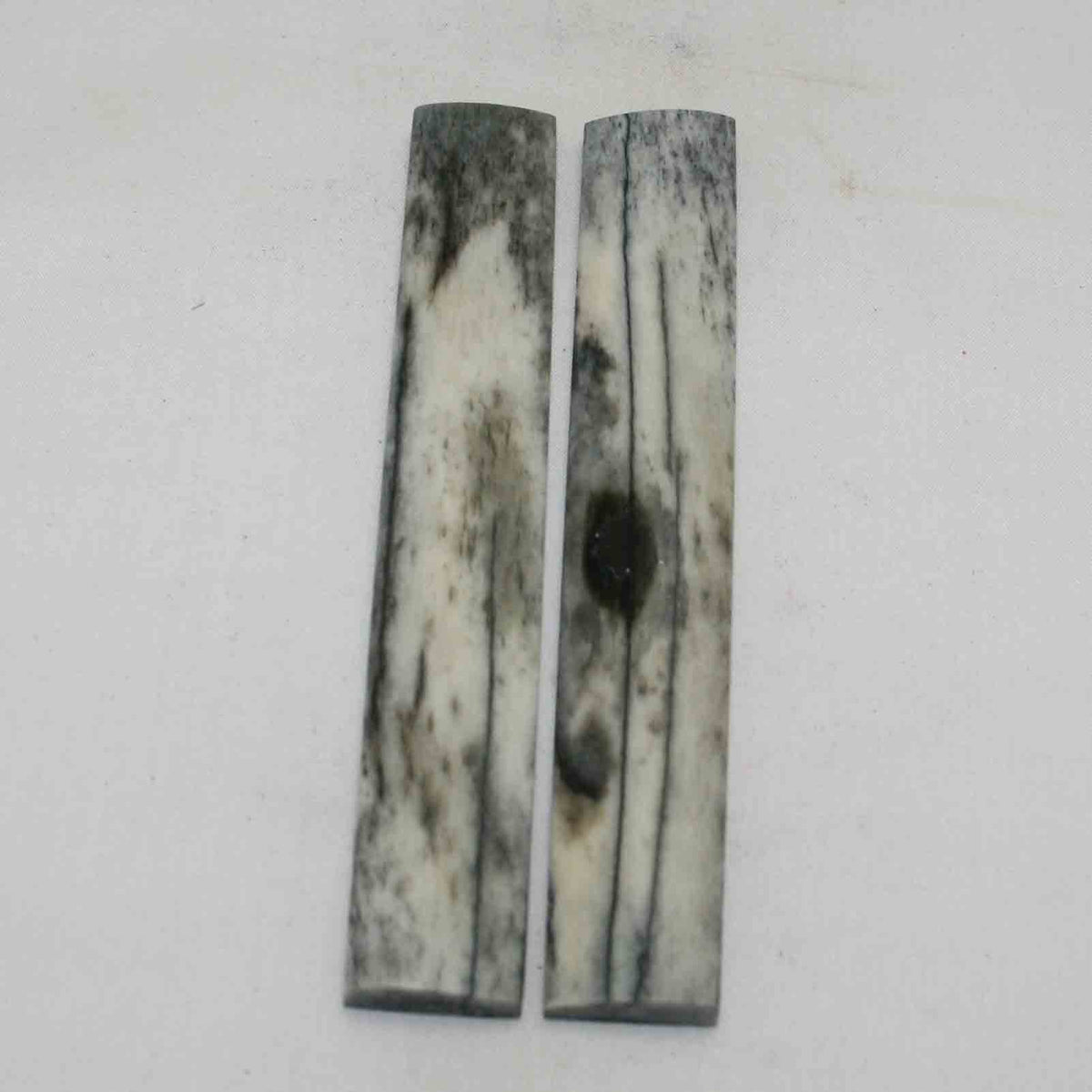 NB102NA127 Giraffe Bone Scales Size: 5.22" x 0.83" x 0.30" inch