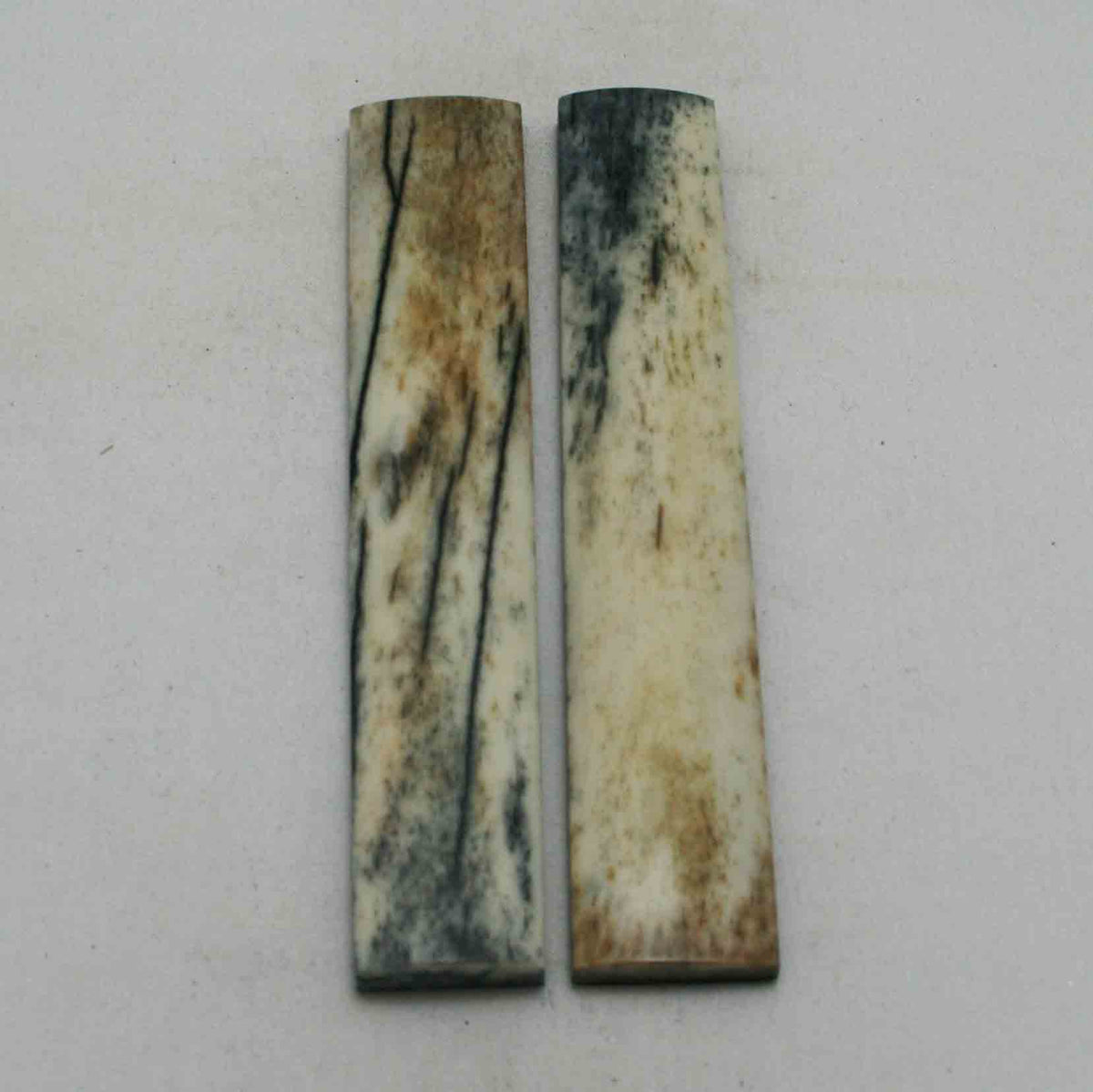 NB102NA132 Giraffe Bone Scales Size: 5.21" x 0.92" x 0.32" inch