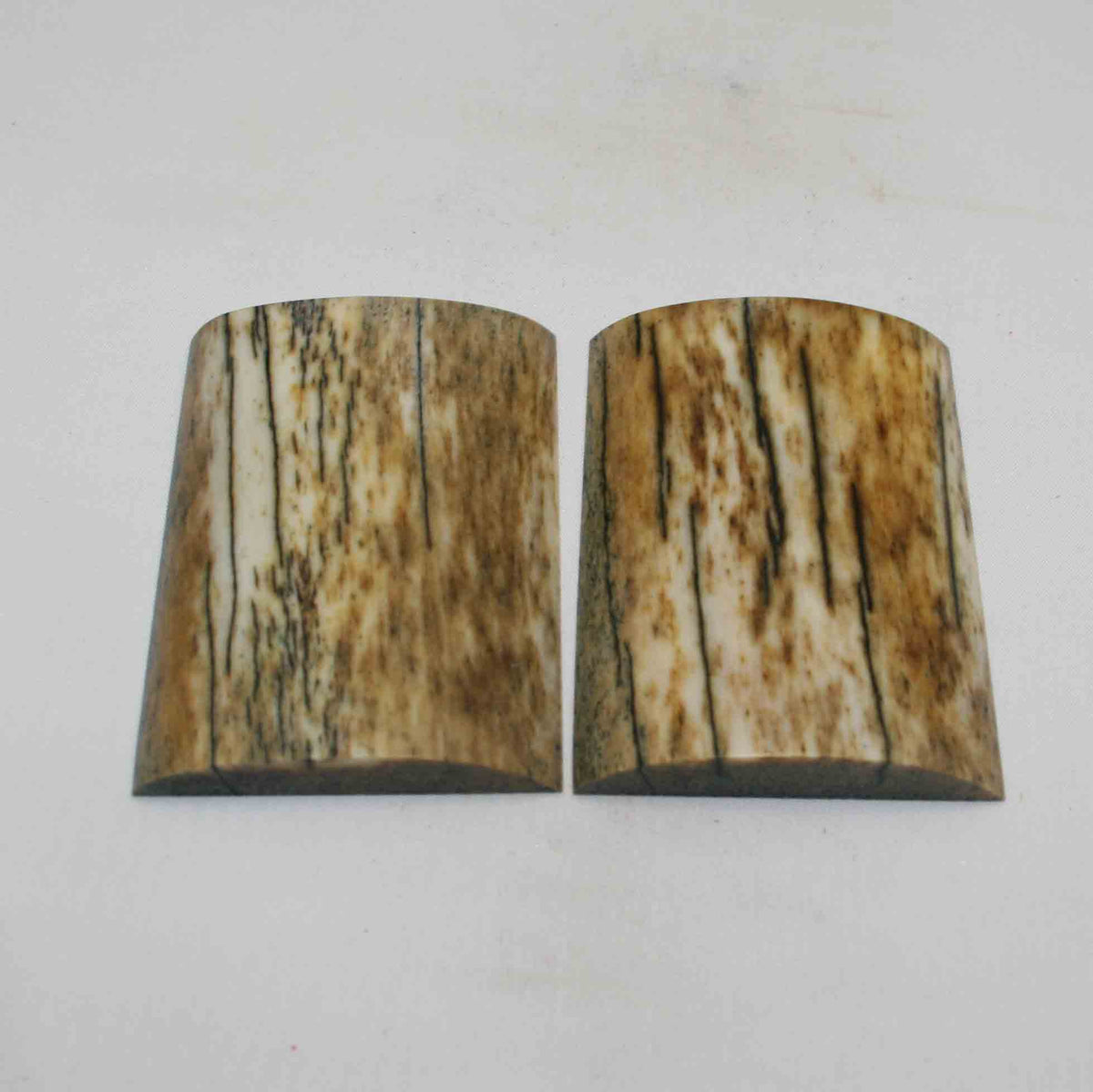NB102NA138 Giraffe Bone Scales Size: 3.18" x 2.28" x 0.42" inch