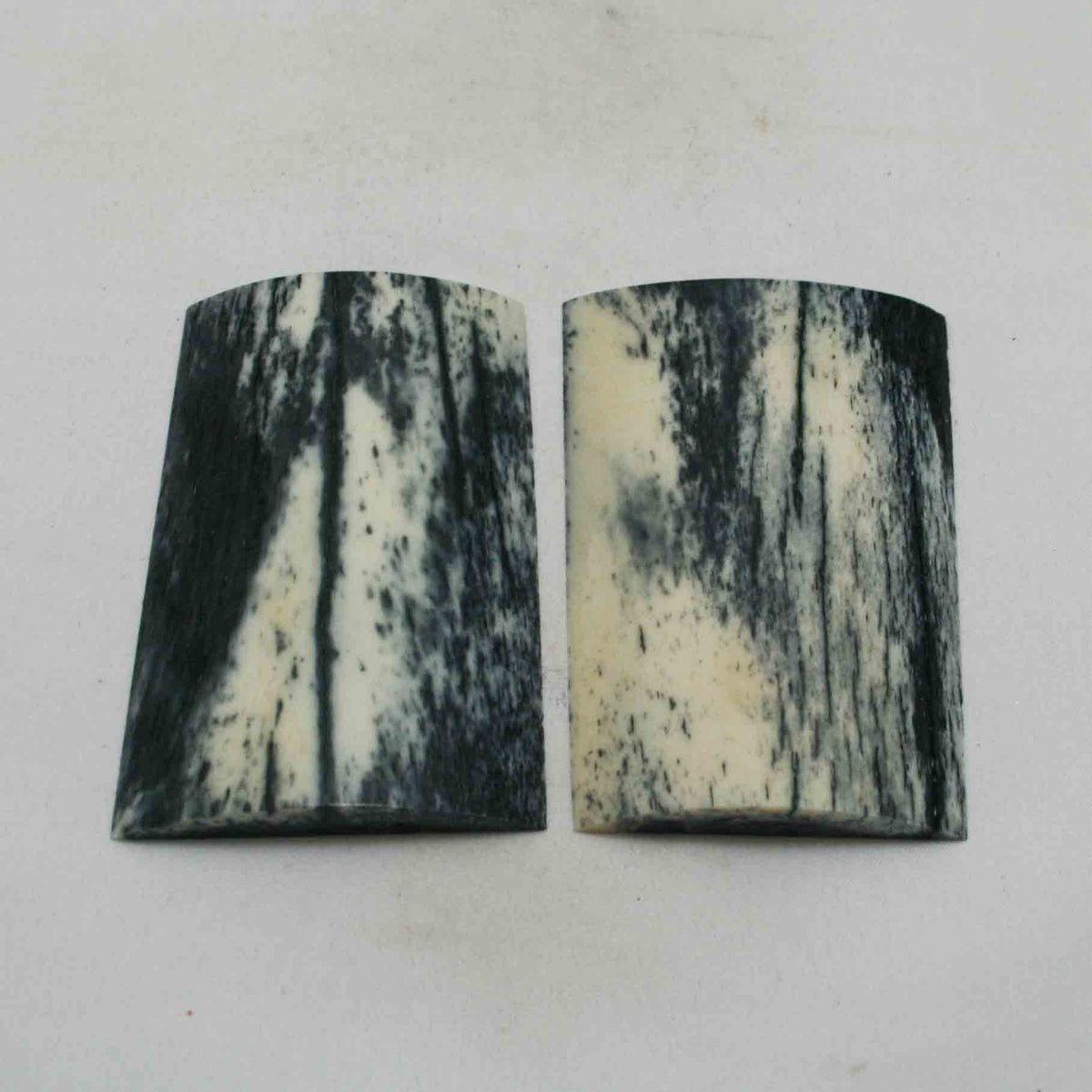 NB102NA144 Giraffe Bone Scales Size: 3.51" x 2.12" x 0.32" inch